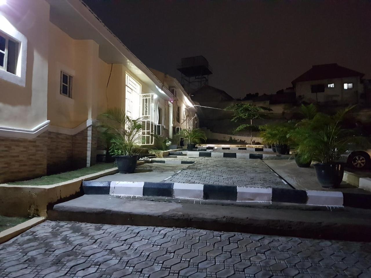 Rock Towers Apartments Abuja Extérieur photo